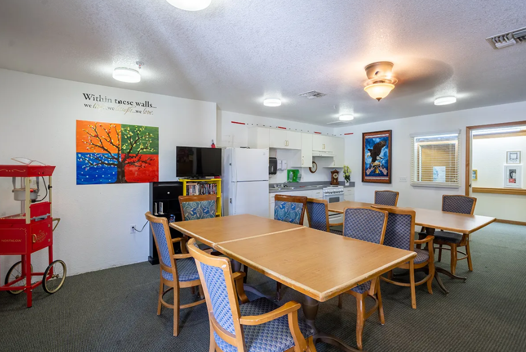 Care Center Photos (4)
